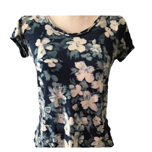 Simply Vera Vera Wang Blue Floral Short Sleeve Tee - Picture 1 of 4